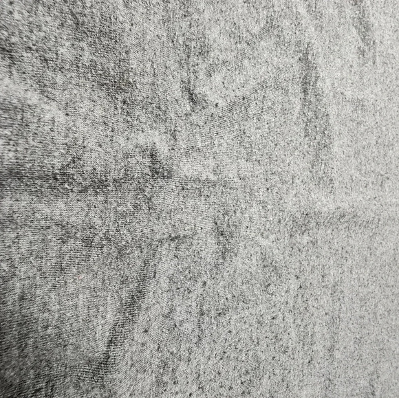 ZENANA PREMIUM CHARCOAL GRAY V-NECK LONG T-SHIRT PLUS SIZE 2X - Picture 4 of 10